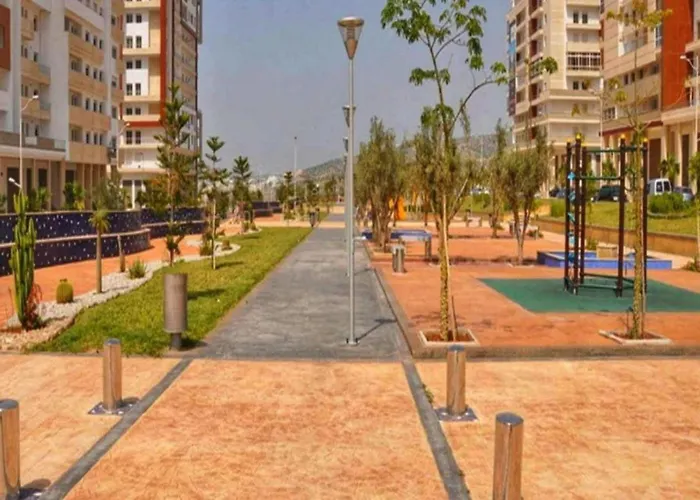 Large Appartement T3 Piscine Au Coeur D\'Agadir